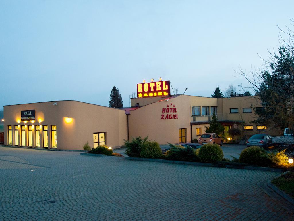 Hotel Zagiel Niewiesze Екстериор снимка
