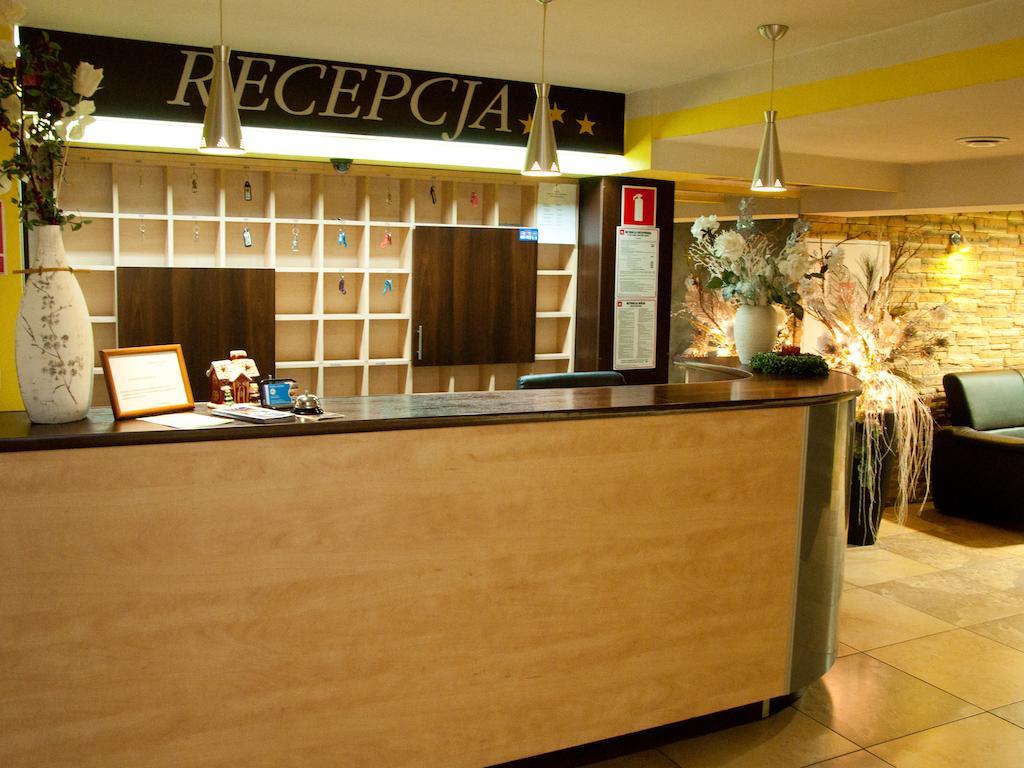 Hotel Zagiel Niewiesze Екстериор снимка
