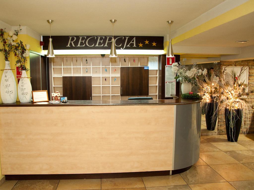 Hotel Zagiel Niewiesze Екстериор снимка