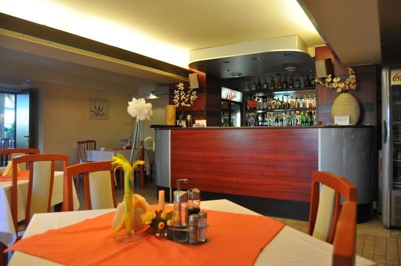 Hotel Zagiel Niewiesze Екстериор снимка